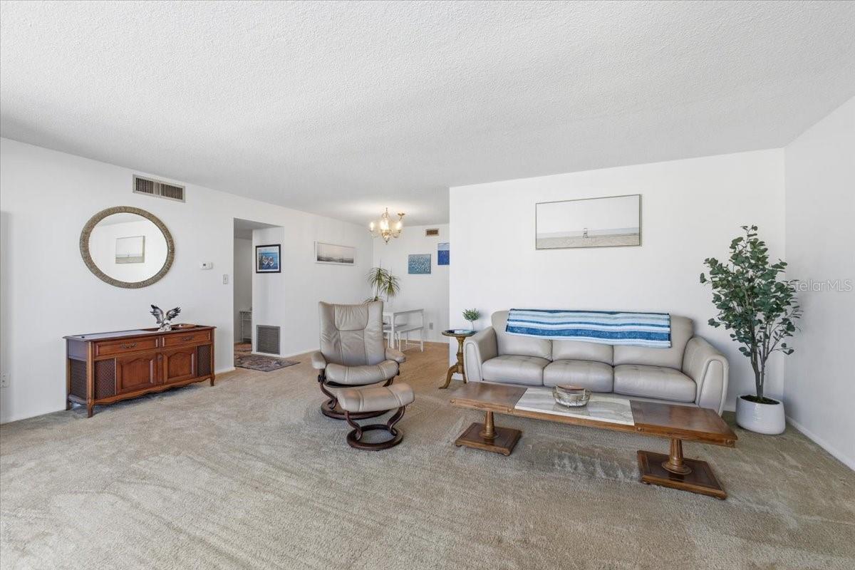 Image 11 of 50 For 1224 Peninsula Drive 407