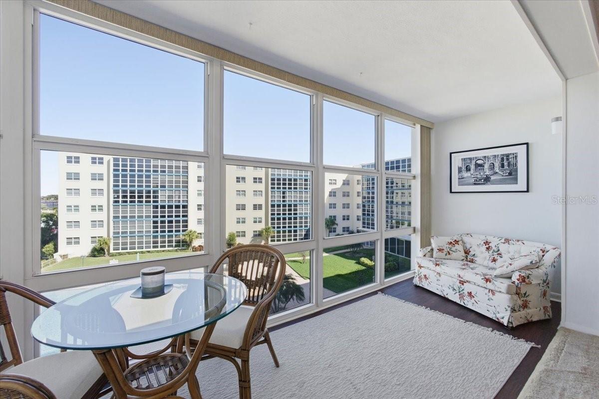 Image 12 of 50 For 1224 Peninsula Drive 407