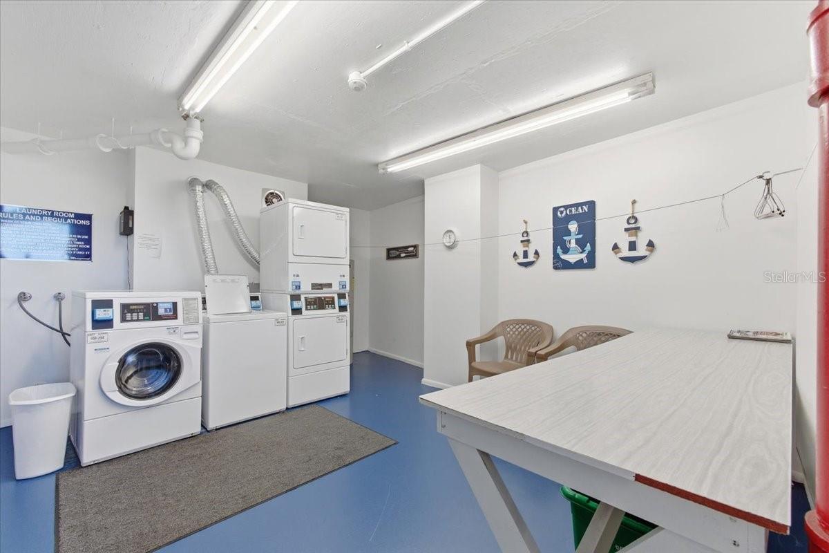 Image 28 of 50 For 1224 Peninsula Drive 407