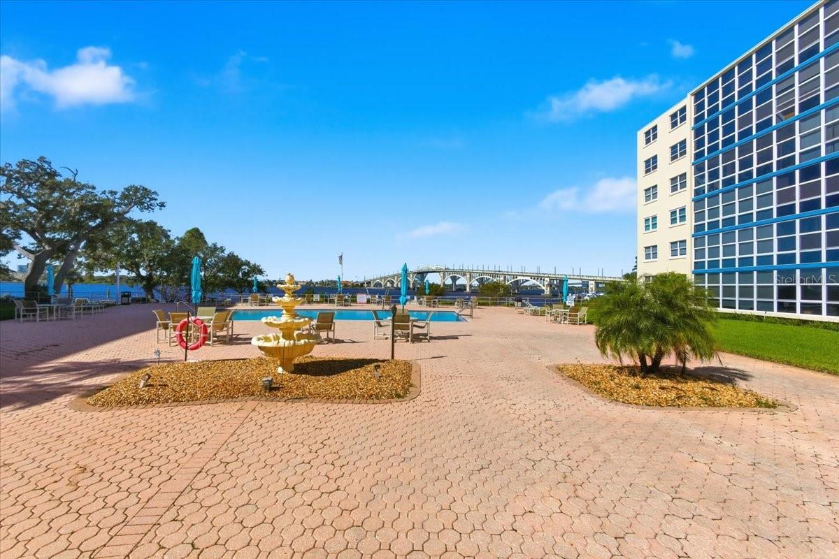 Image 35 of 50 For 1224 Peninsula Drive 407