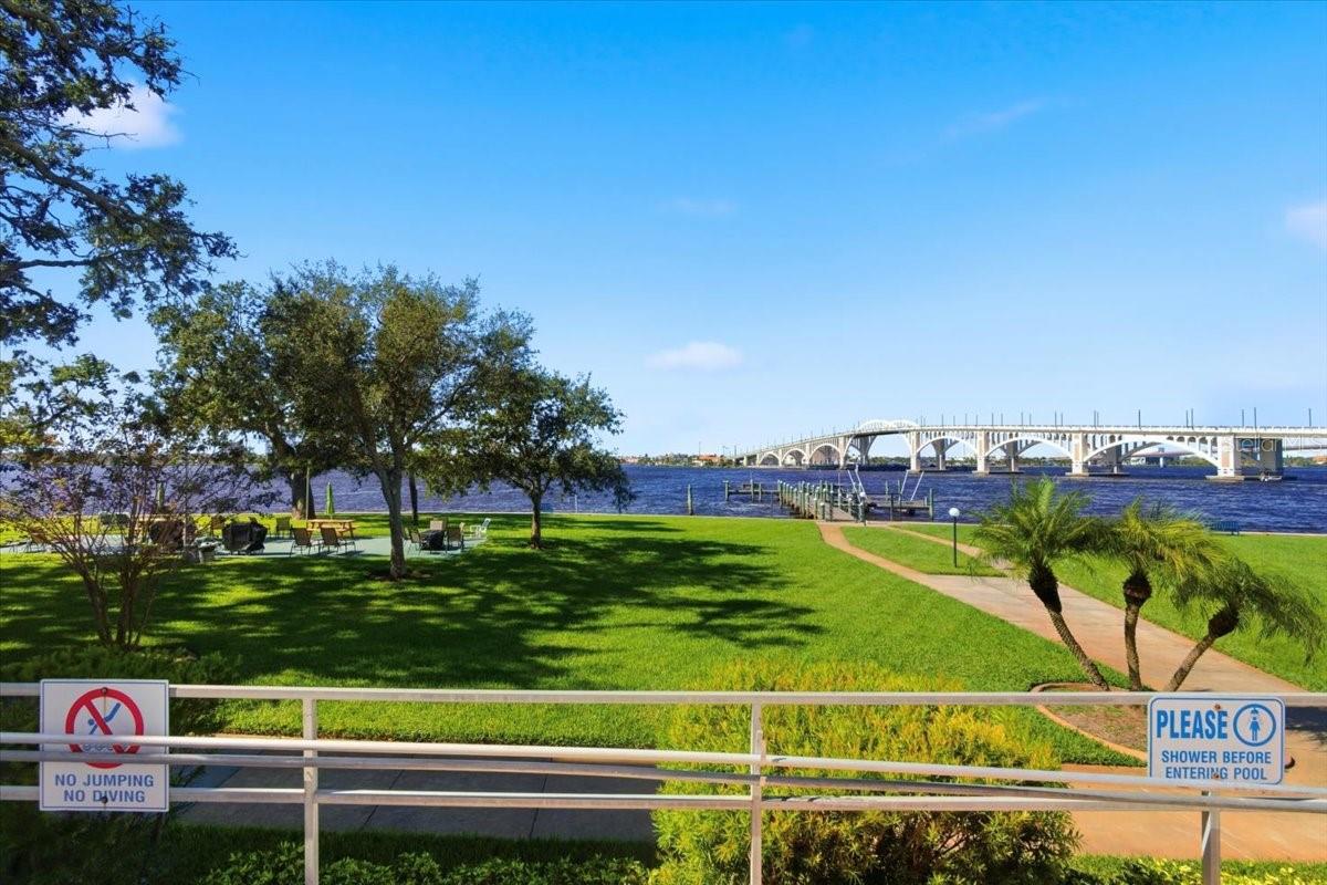 Image 36 of 50 For 1224 Peninsula Drive 407