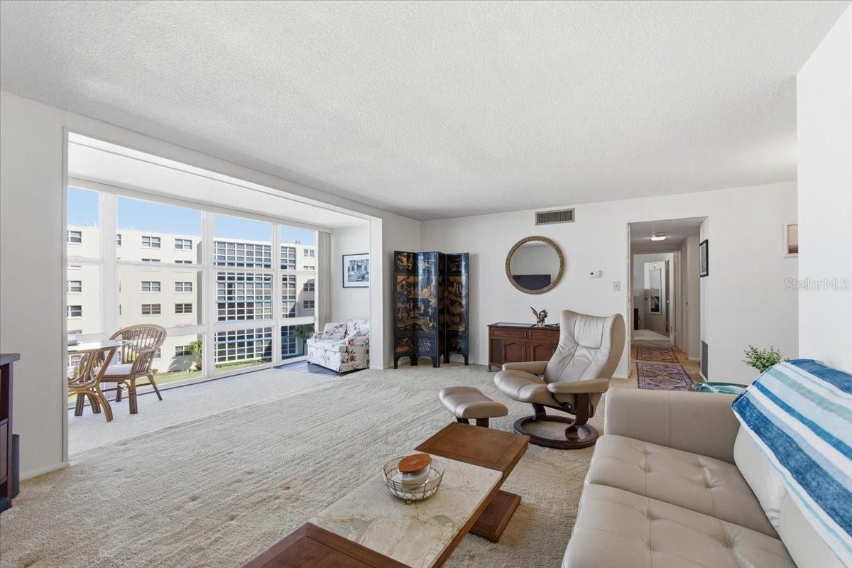 Image 9 of 50 For 1224 Peninsula Drive 407