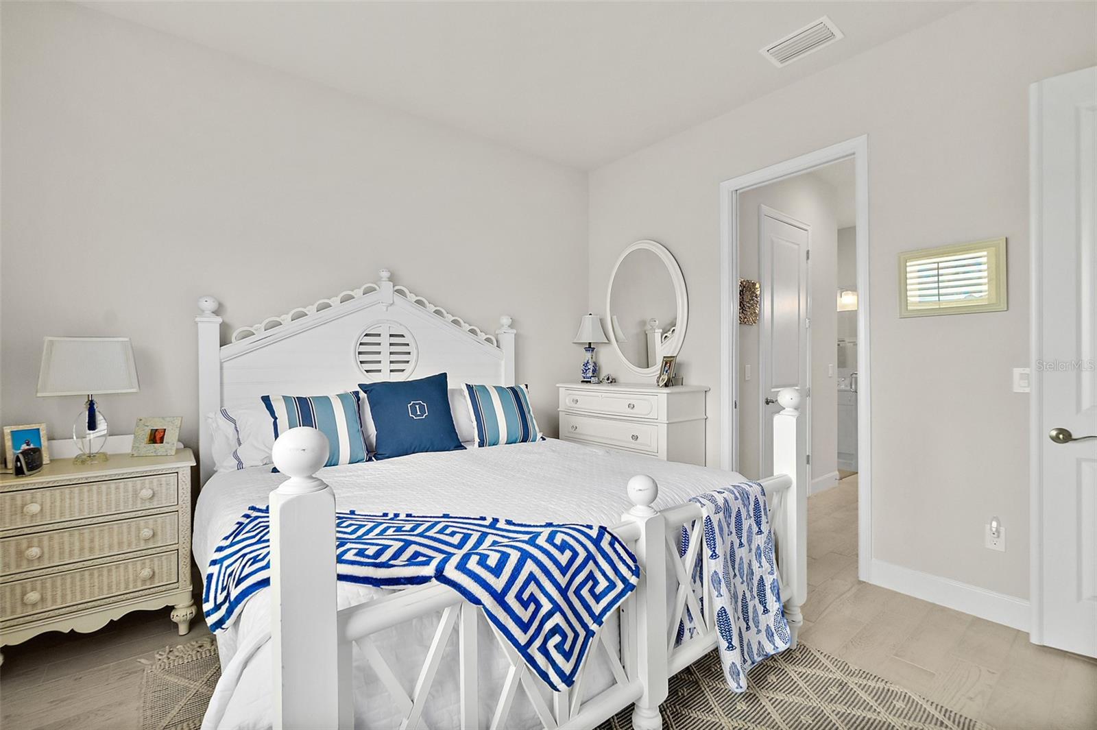 Image 23 of 51 For 3 Longridge Lane