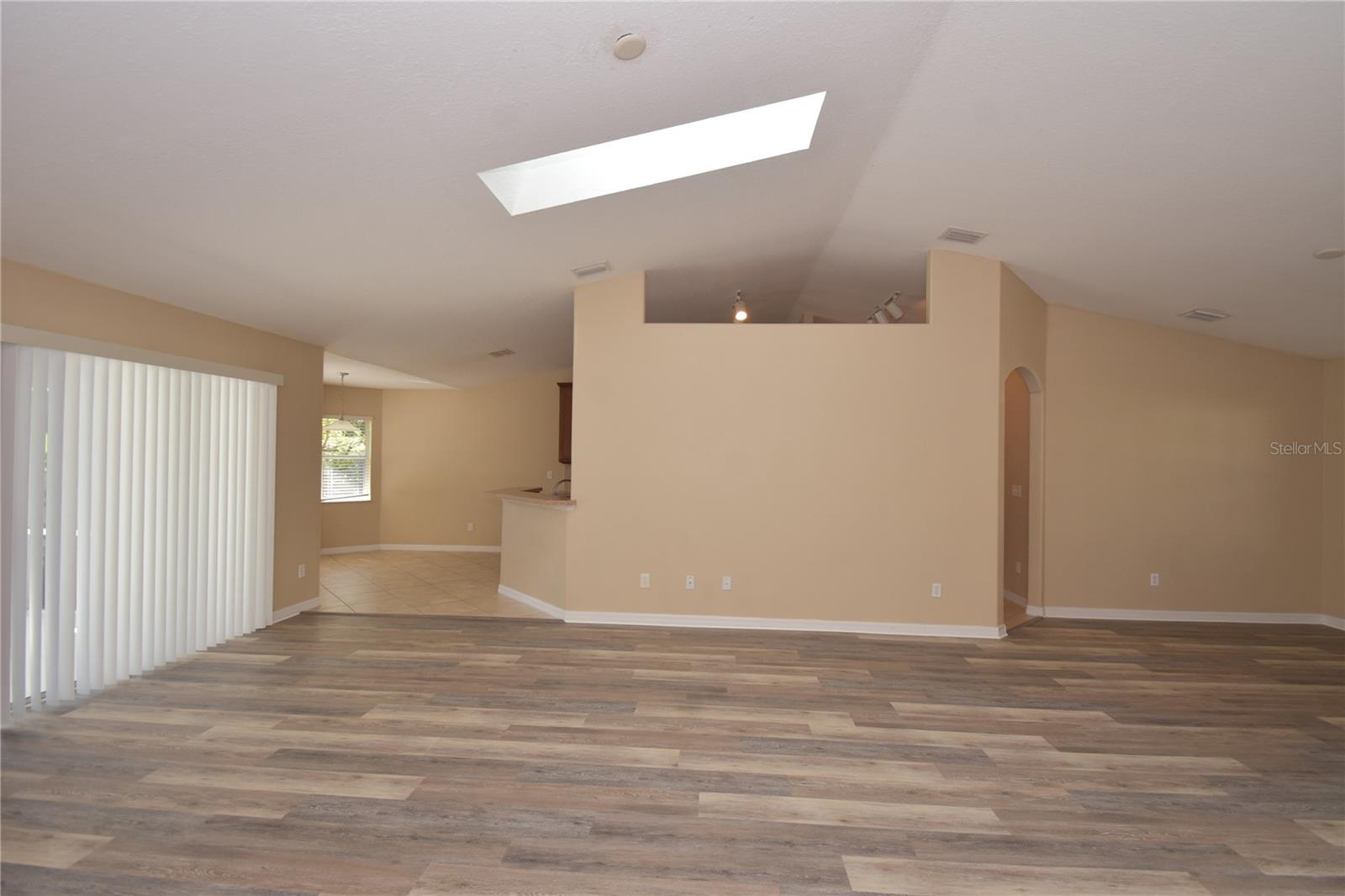 Image 6 of 40 For 54 Postwood Drive