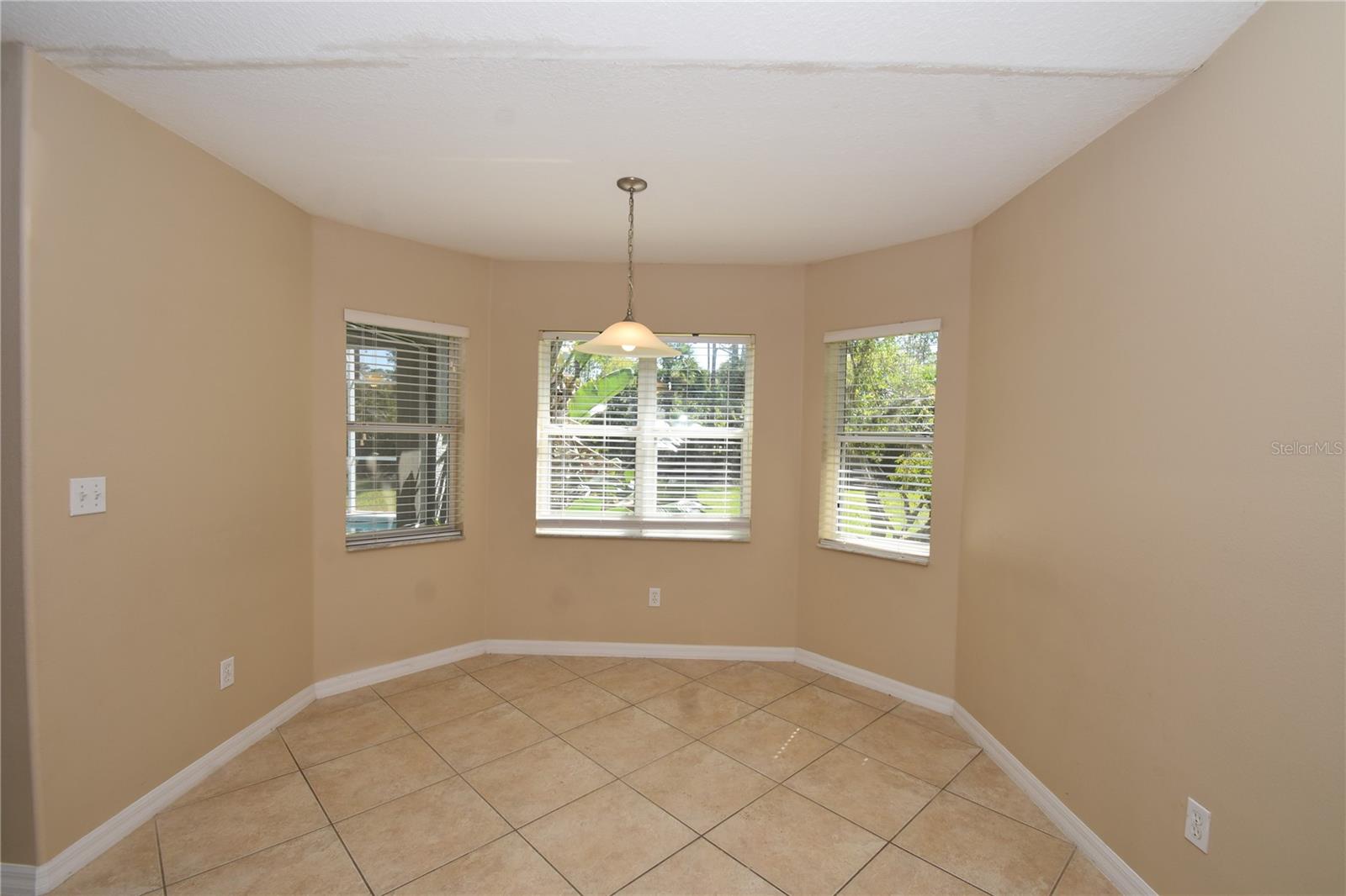 Image 9 of 40 For 54 Postwood Drive