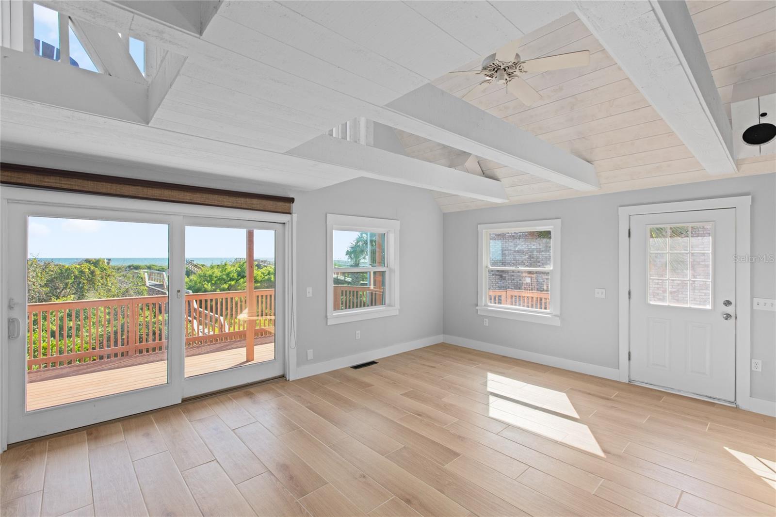 Image 18 of 100 For 5336 Atlantic View