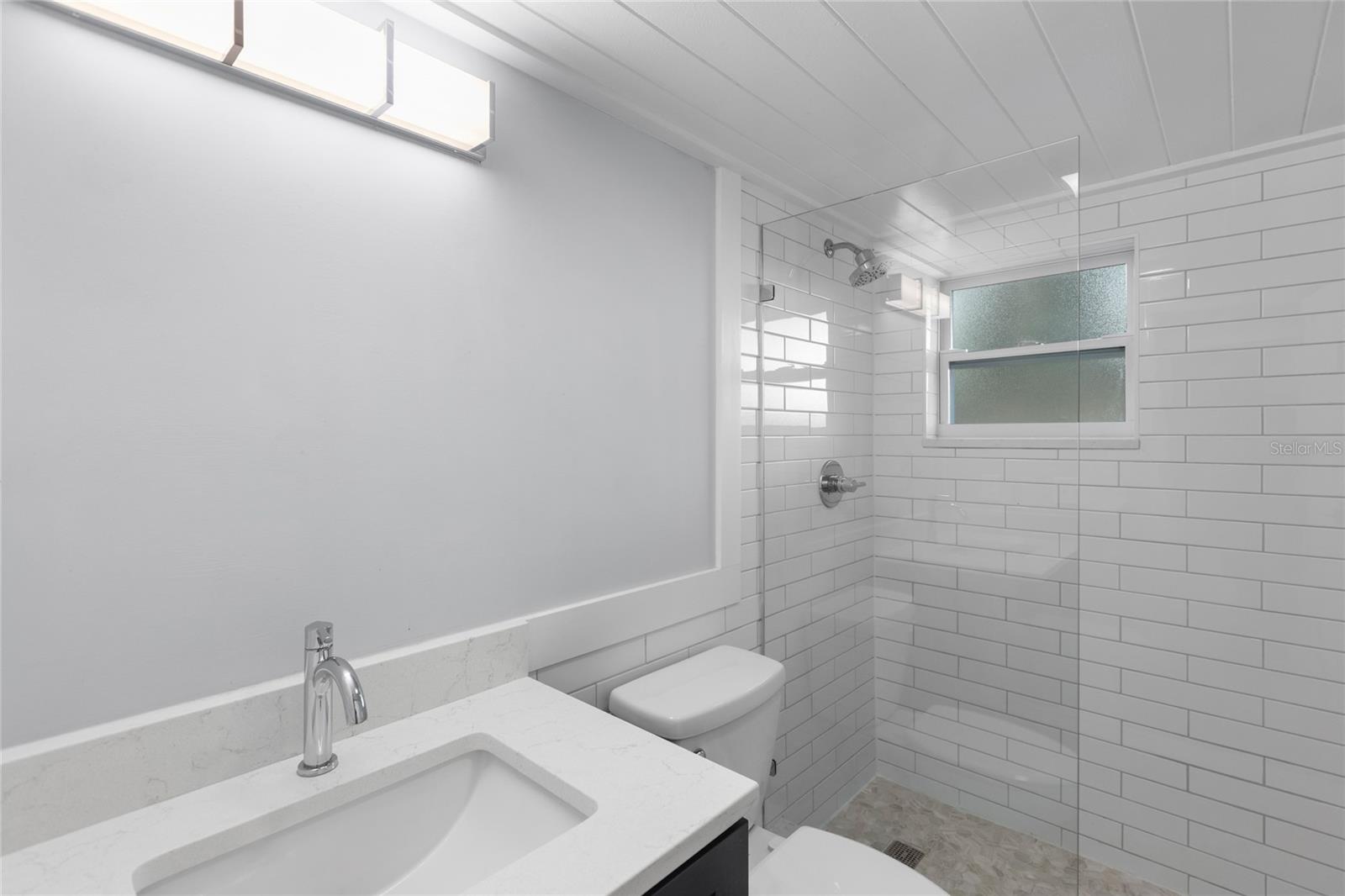 Image 61 of 100 For 5336 Atlantic View