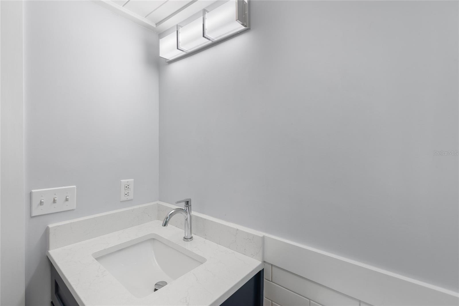 Image 63 of 100 For 5336 Atlantic View