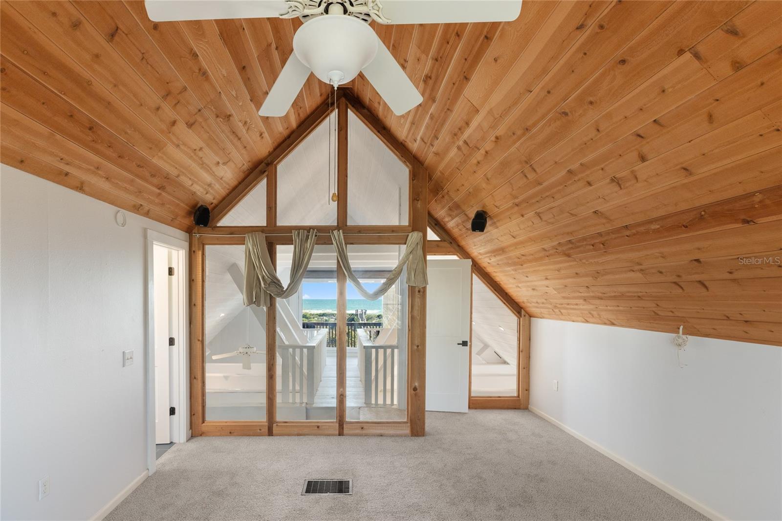 Image 71 of 100 For 5336 Atlantic View