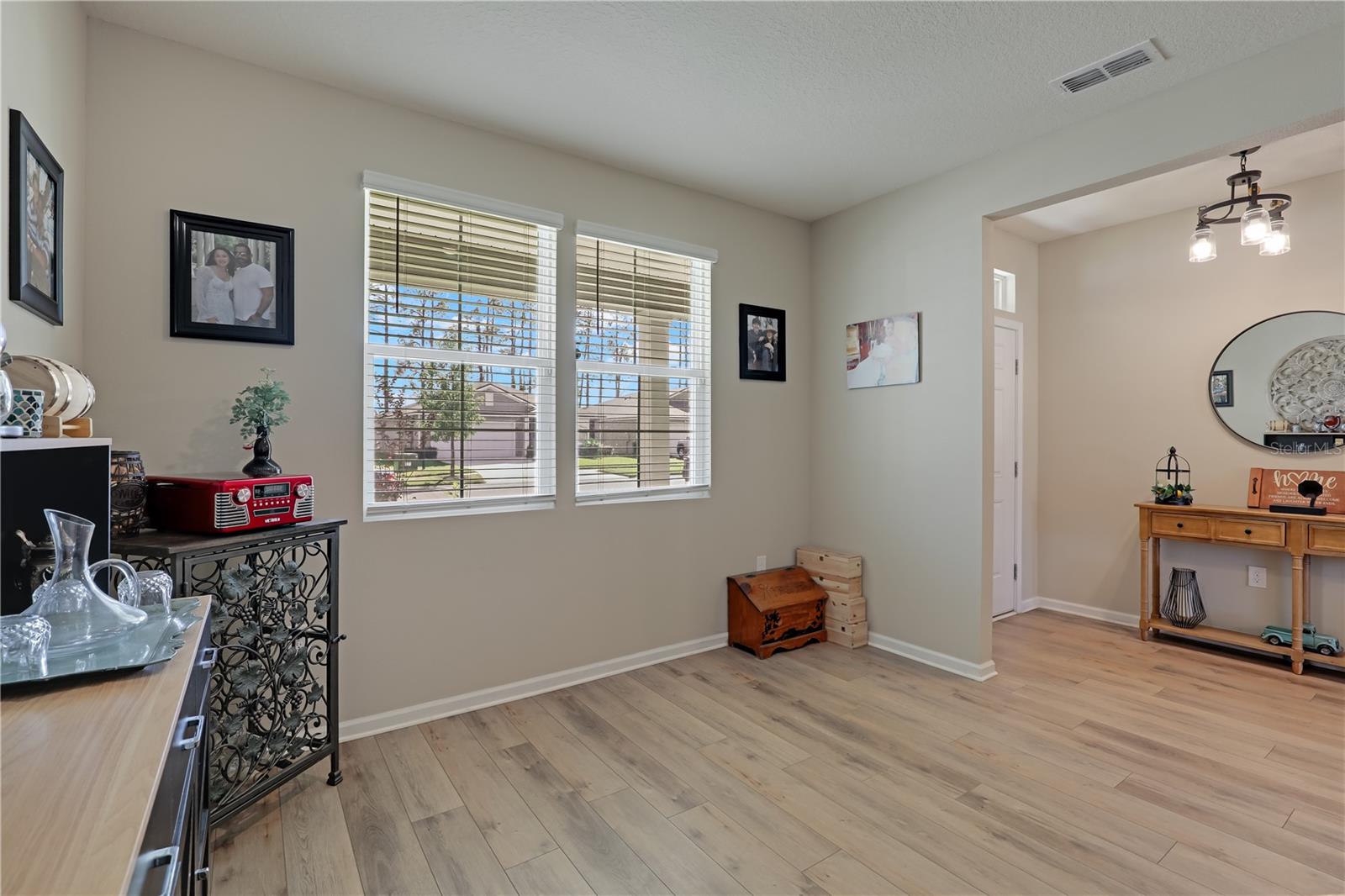 Image 13 of 64 For 3151 Lawton Place