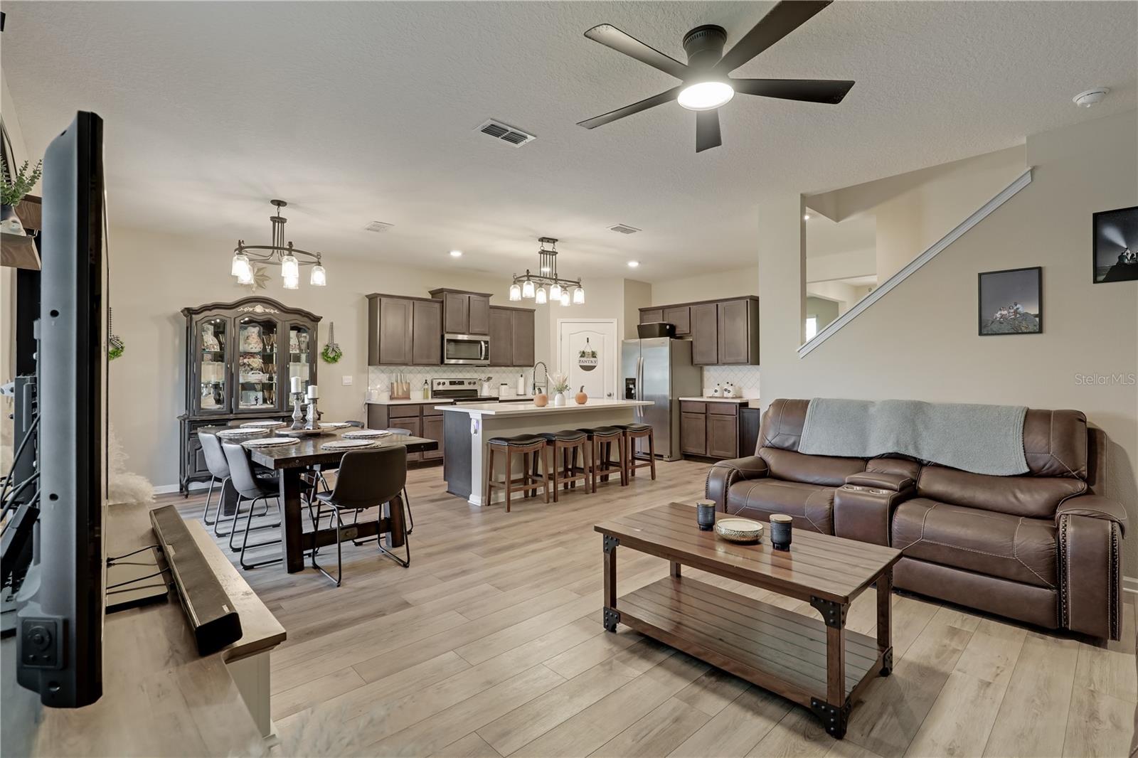 Image 25 of 64 For 3151 Lawton Place