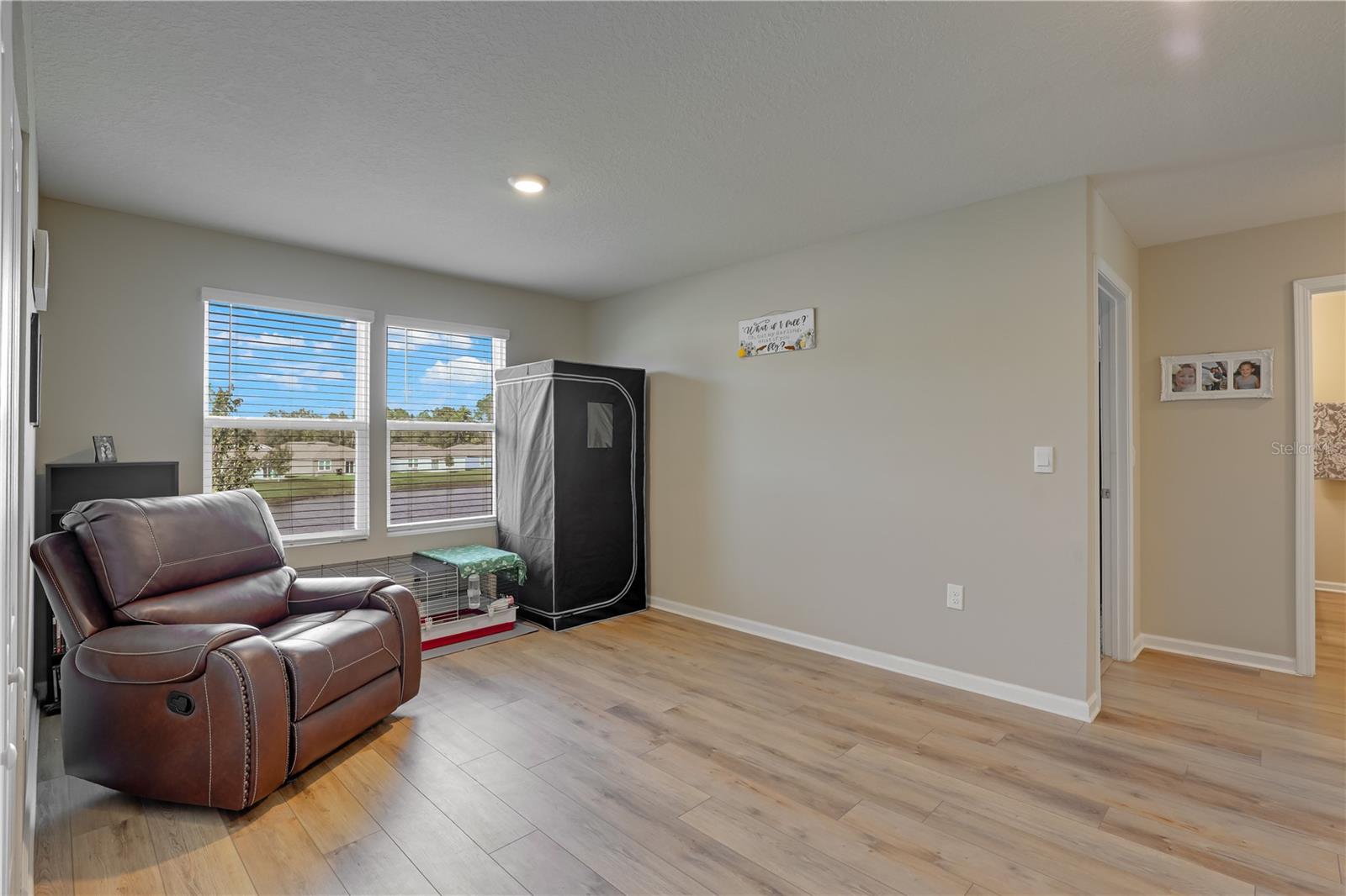 Image 40 of 64 For 3151 Lawton Place