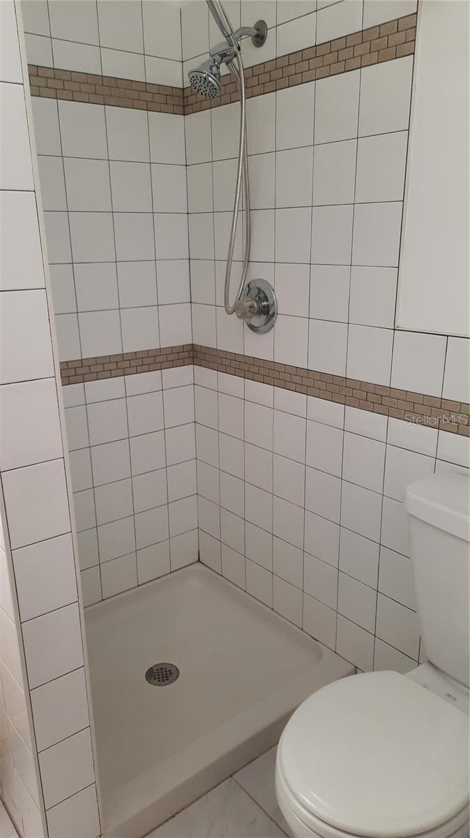 Image 15 of 25 For 640 Virginia Avenue