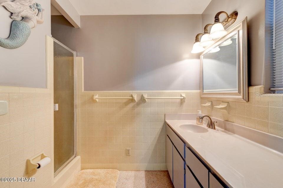 Image 28 of 50 For 23 Sunrise Avenue