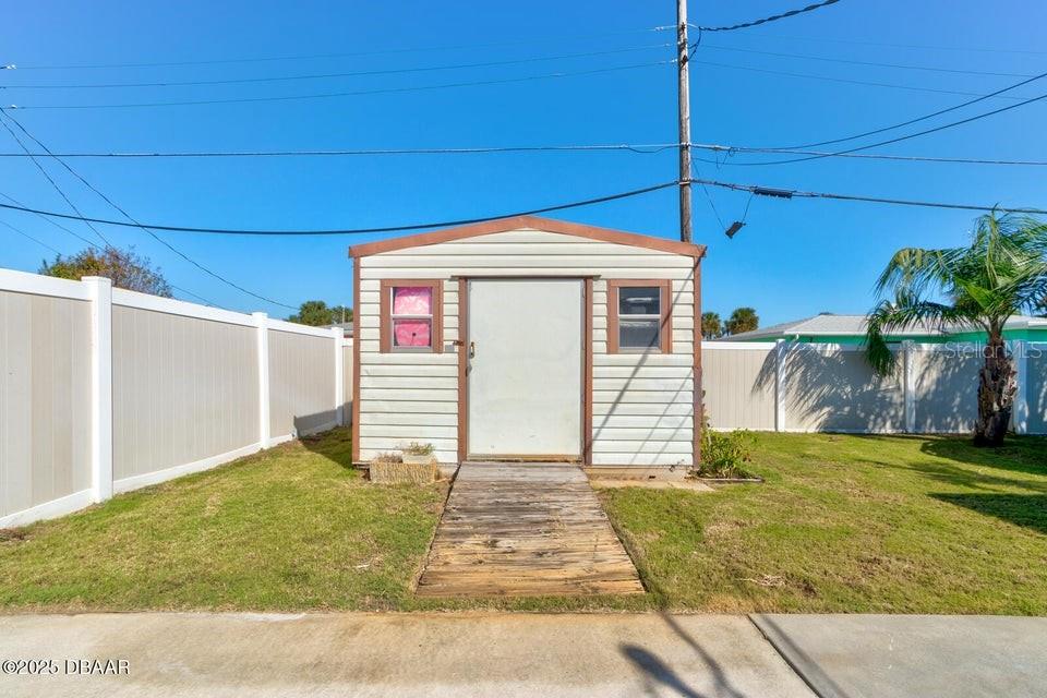 Image 42 of 50 For 23 Sunrise Avenue