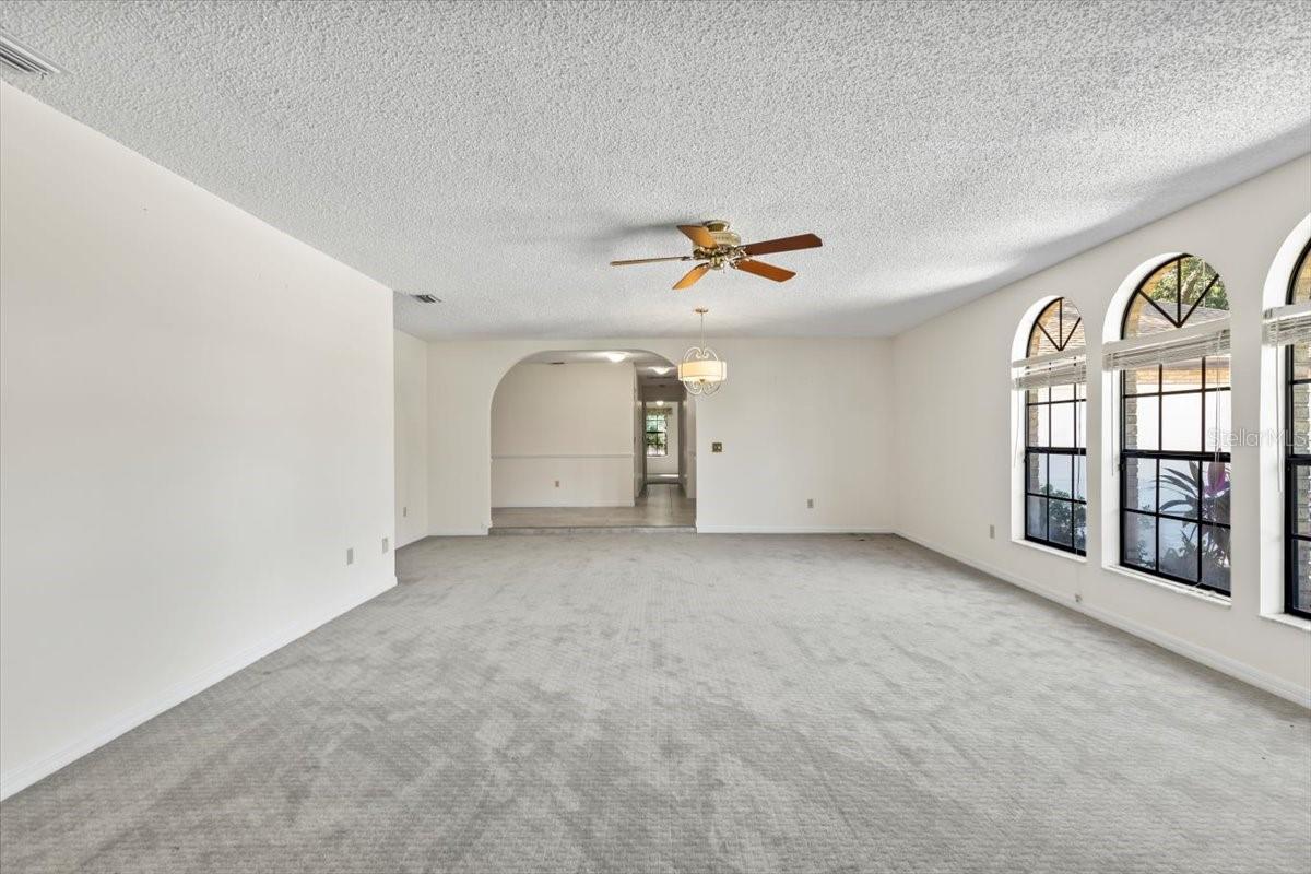 Image 5 of 55 For 56 Winding Creek Way