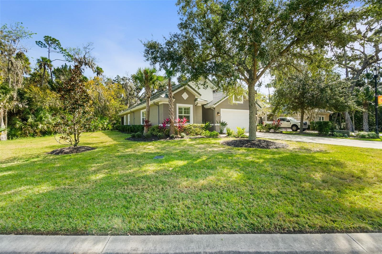 Image 2 of 80 For 41 Riverview Bend N