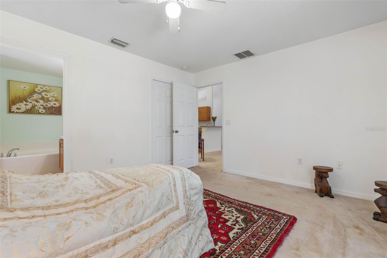 Image 21 of 43 For 81 Parkway Drive