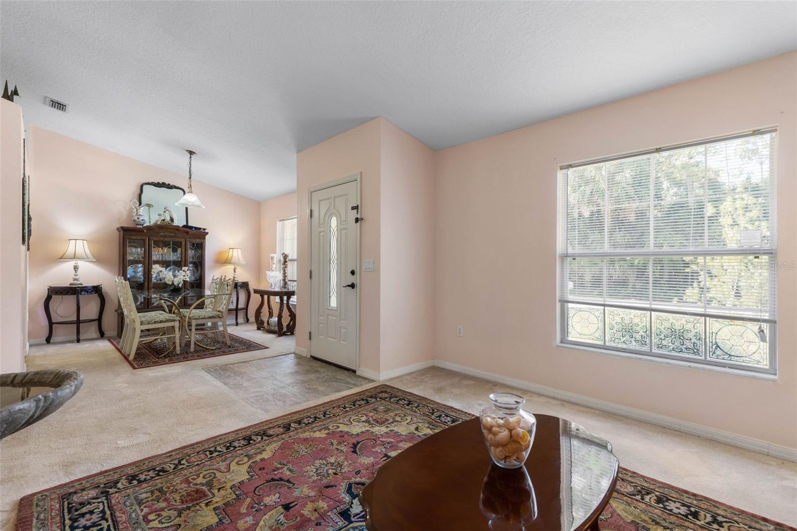 Image 7 of 43 For 81 Parkway Drive