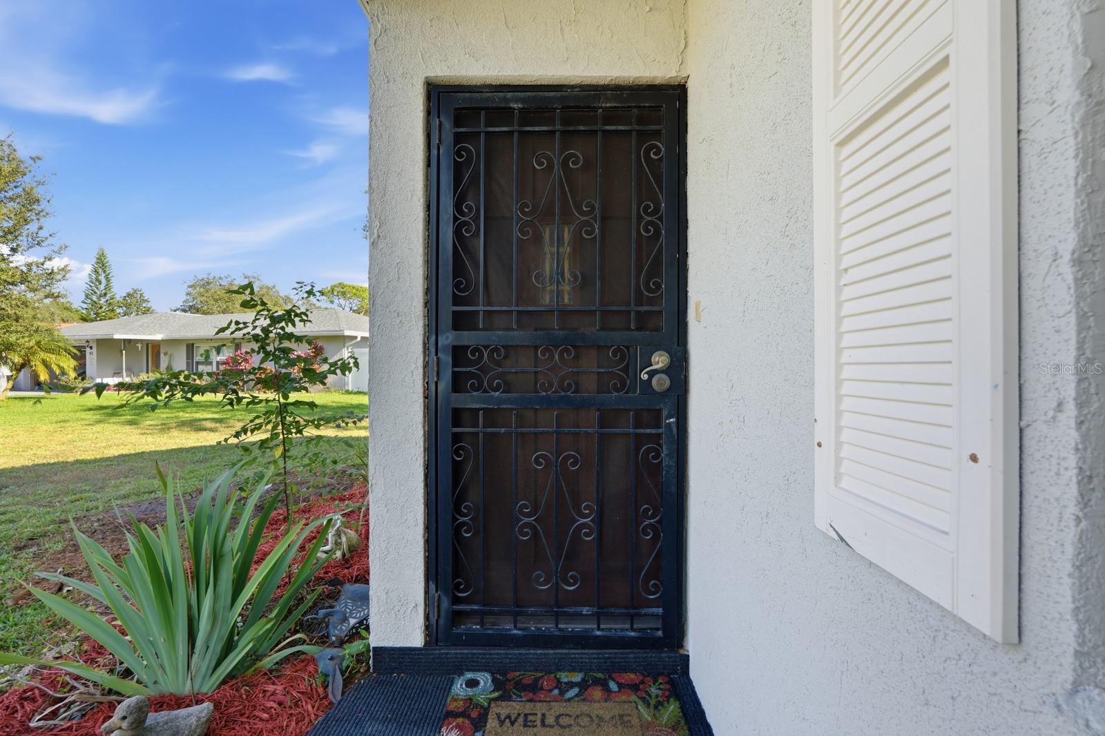 Image 4 of 42 For 93 Glass Court