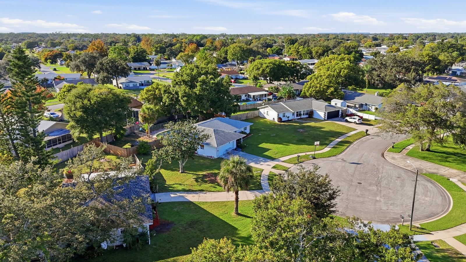 Image 41 of 42 For 93 Glass Court