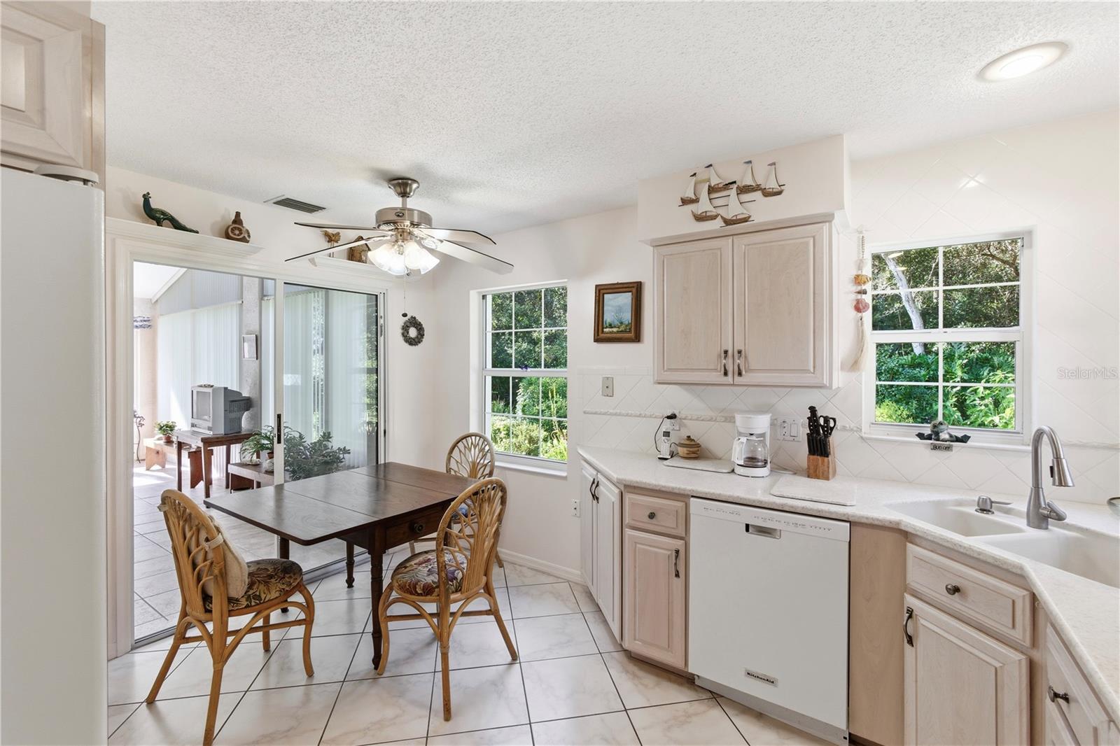 Image 15 of 55 For 37 San Jose Drive