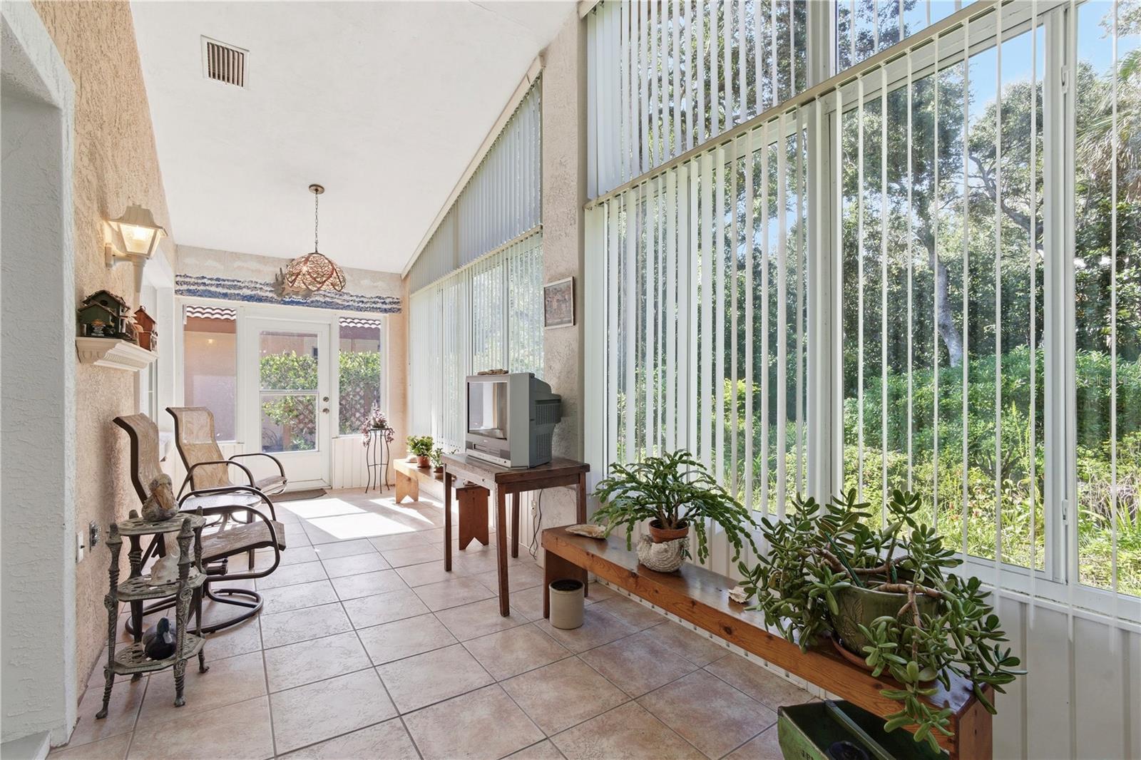 Image 20 of 55 For 37 San Jose Drive