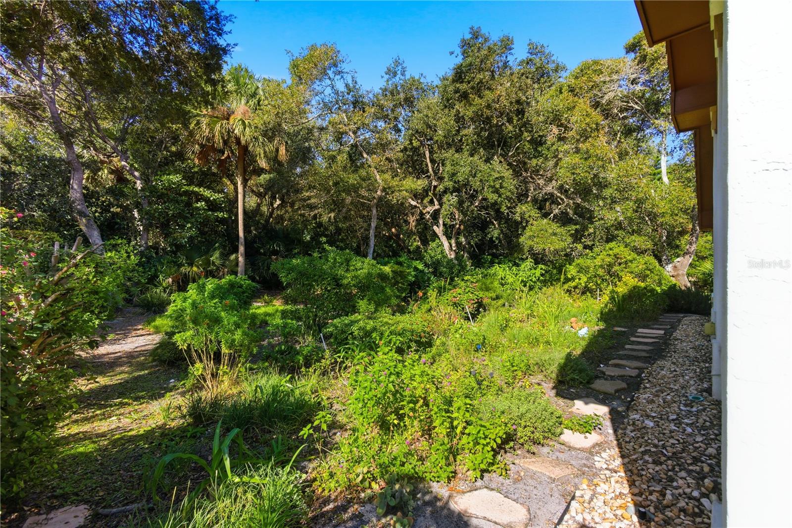 Image 37 of 55 For 37 San Jose Drive