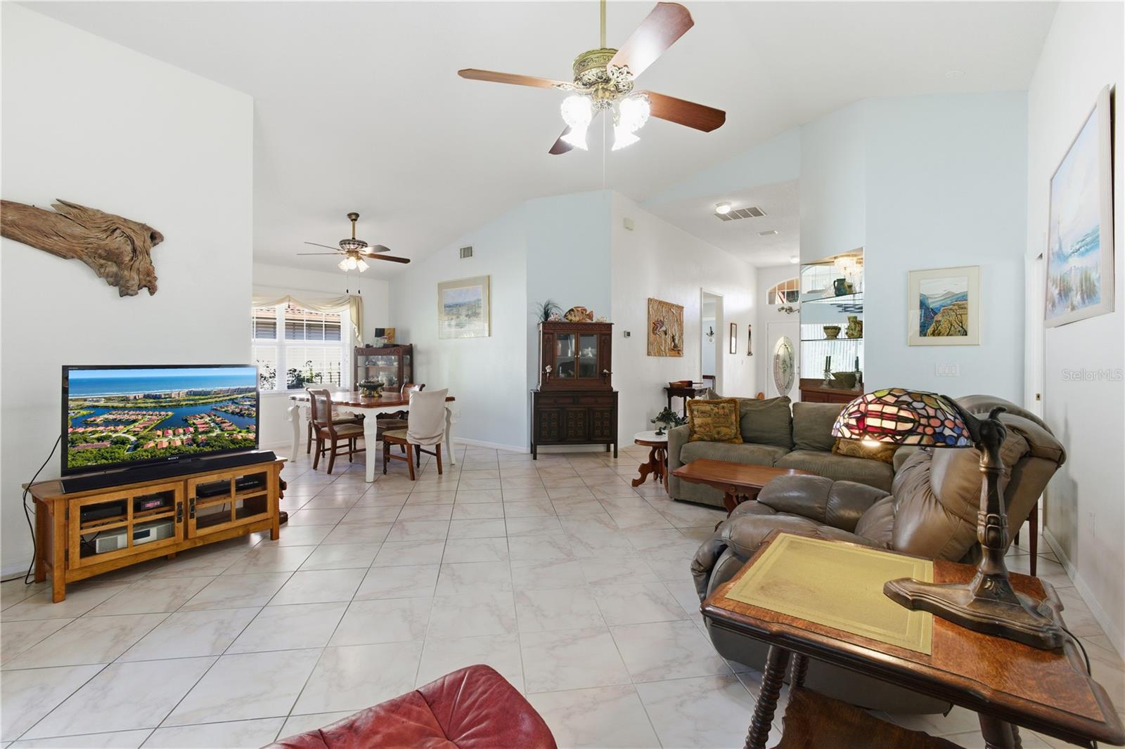 Image 9 of 55 For 37 San Jose Drive