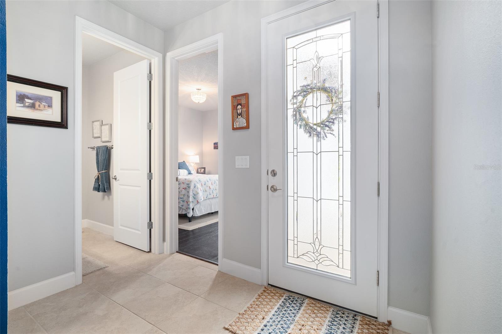 Image 9 of 46 For 823 Creekwood Drive