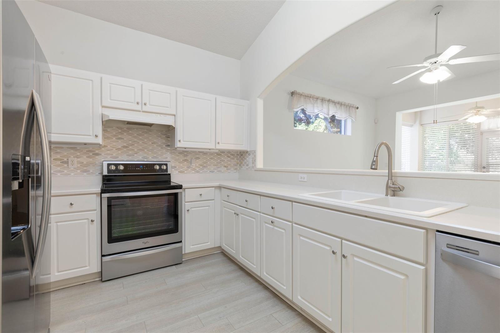 Image 8 of 50 For 67 Veranda Way