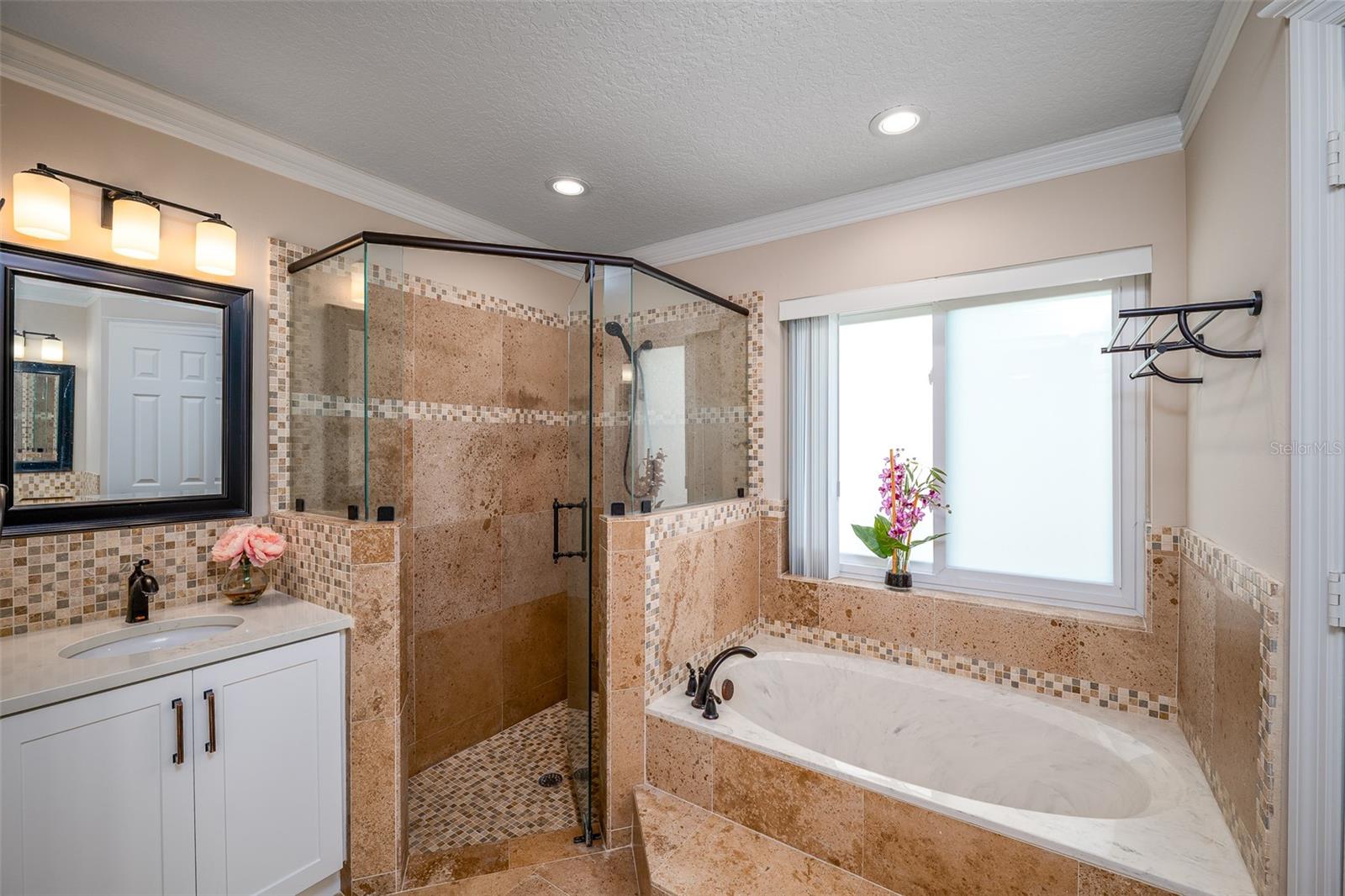 Image 16 of 45 For 323 10th Street