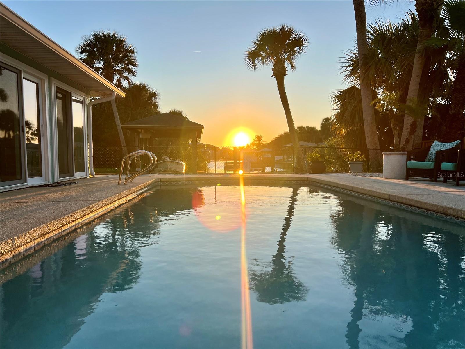 Image 2 of 45 For 323 10th Street