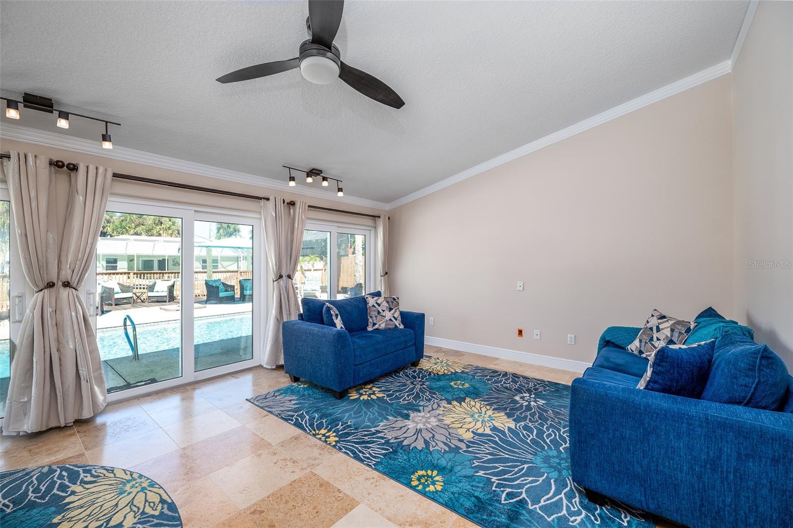 Image 9 of 45 For 323 10th Street