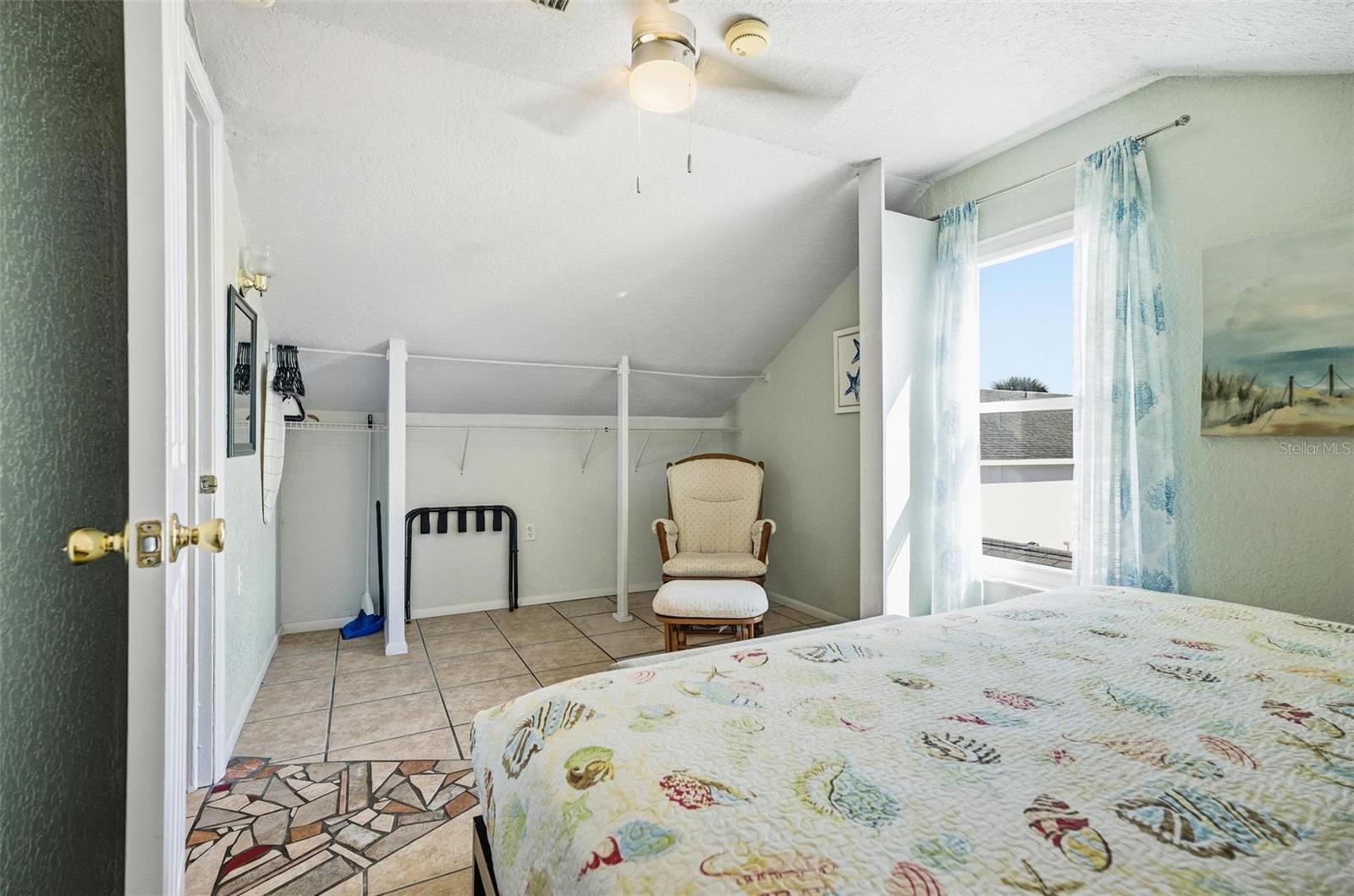 Image 15 of 30 For 305 North 6th Street B