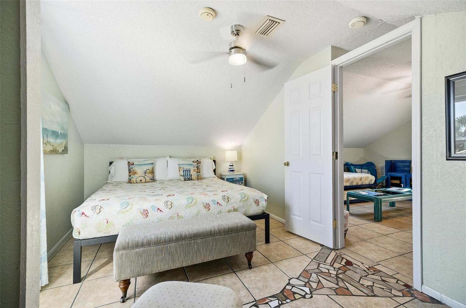 Image 16 of 30 For 305 North 6th Street B