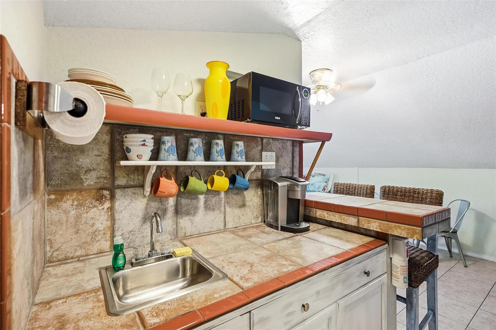 Image 5 of 30 For 305 North 6th Street A