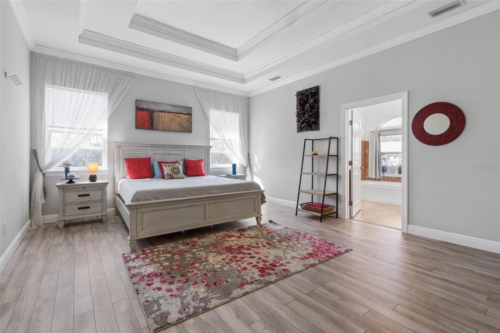 Image 17 of 57 For 46 Boxwood  