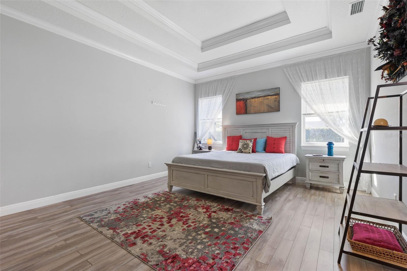 Image 19 of 57 For 46 Boxwood  