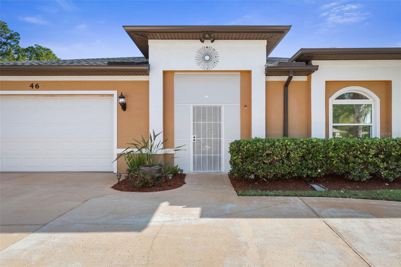 Image 2 of 57 For 46 Boxwood  