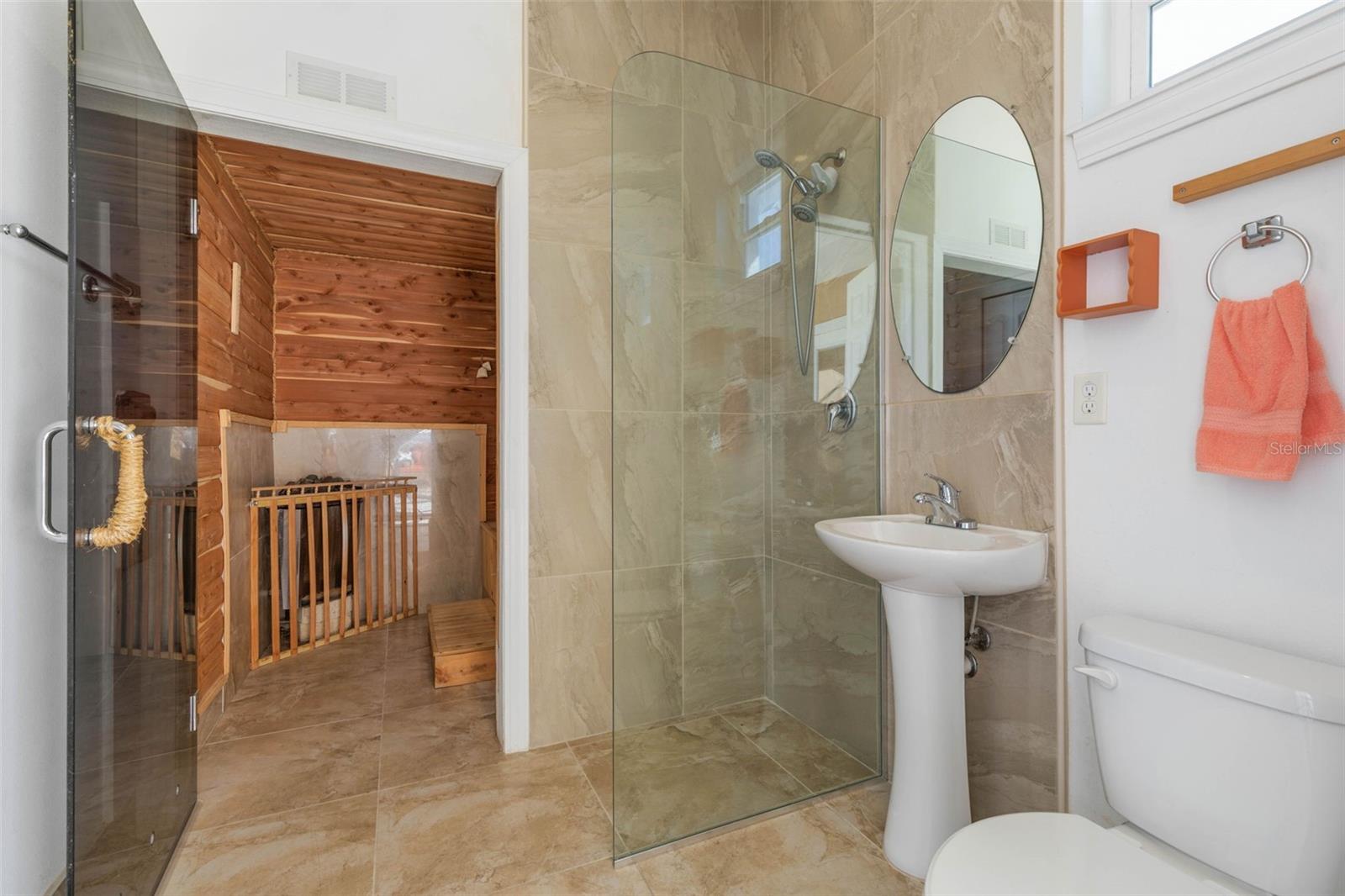 Image 43 of 57 For 46 Boxwood  