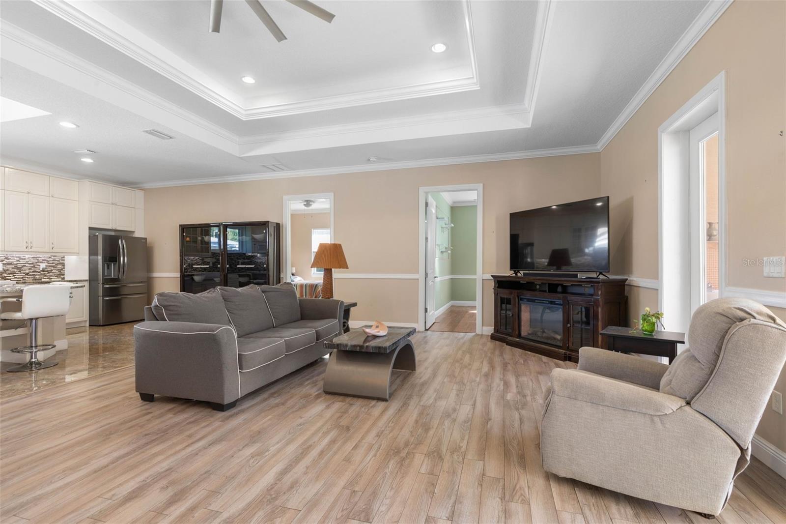 Image 6 of 57 For 46 Boxwood  