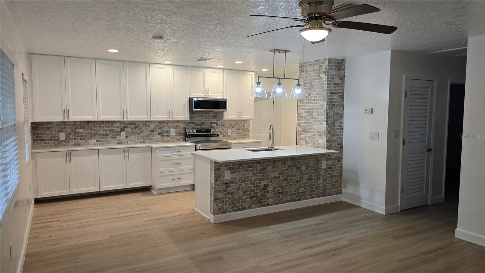 Image 2 of 11 For 640 Orange Avenue