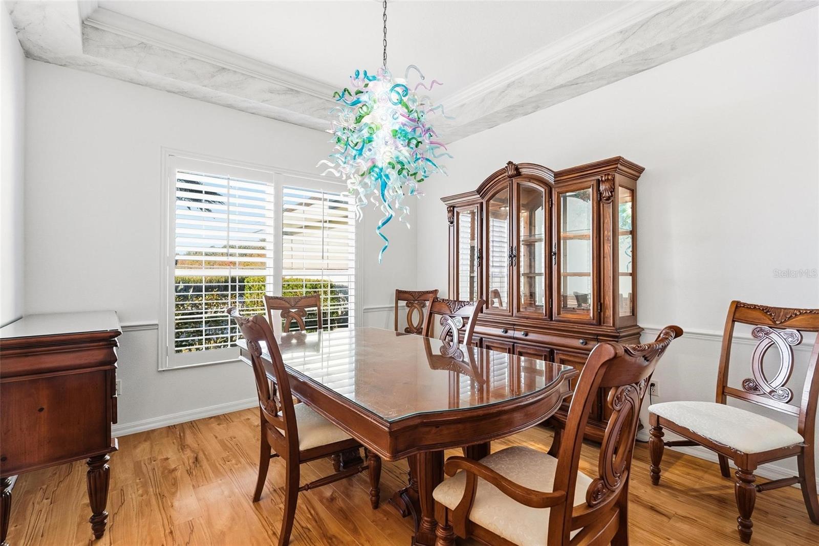 Image 10 of 93 For 646 Hand Avenue