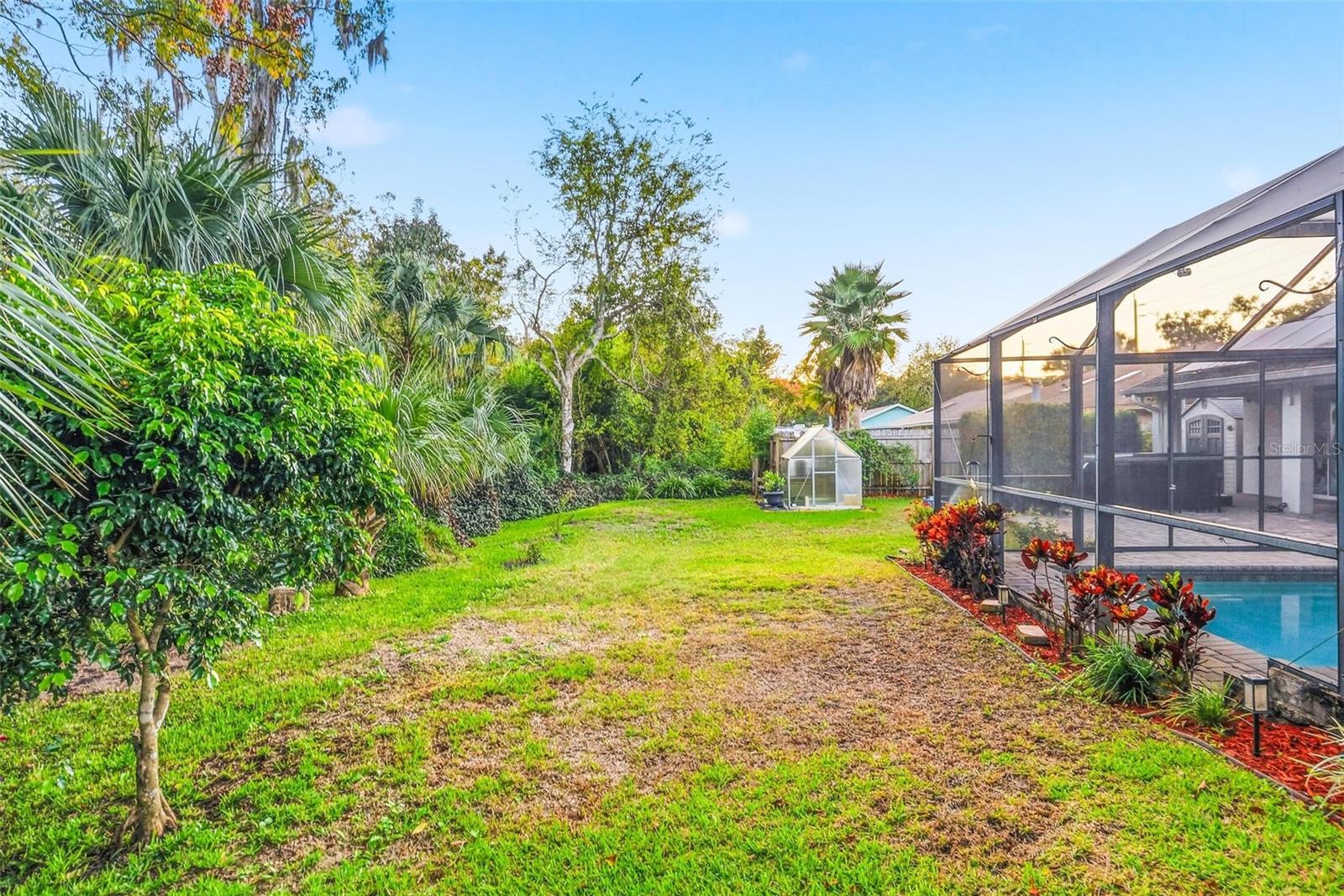 Image 51 of 93 For 646 Hand Avenue