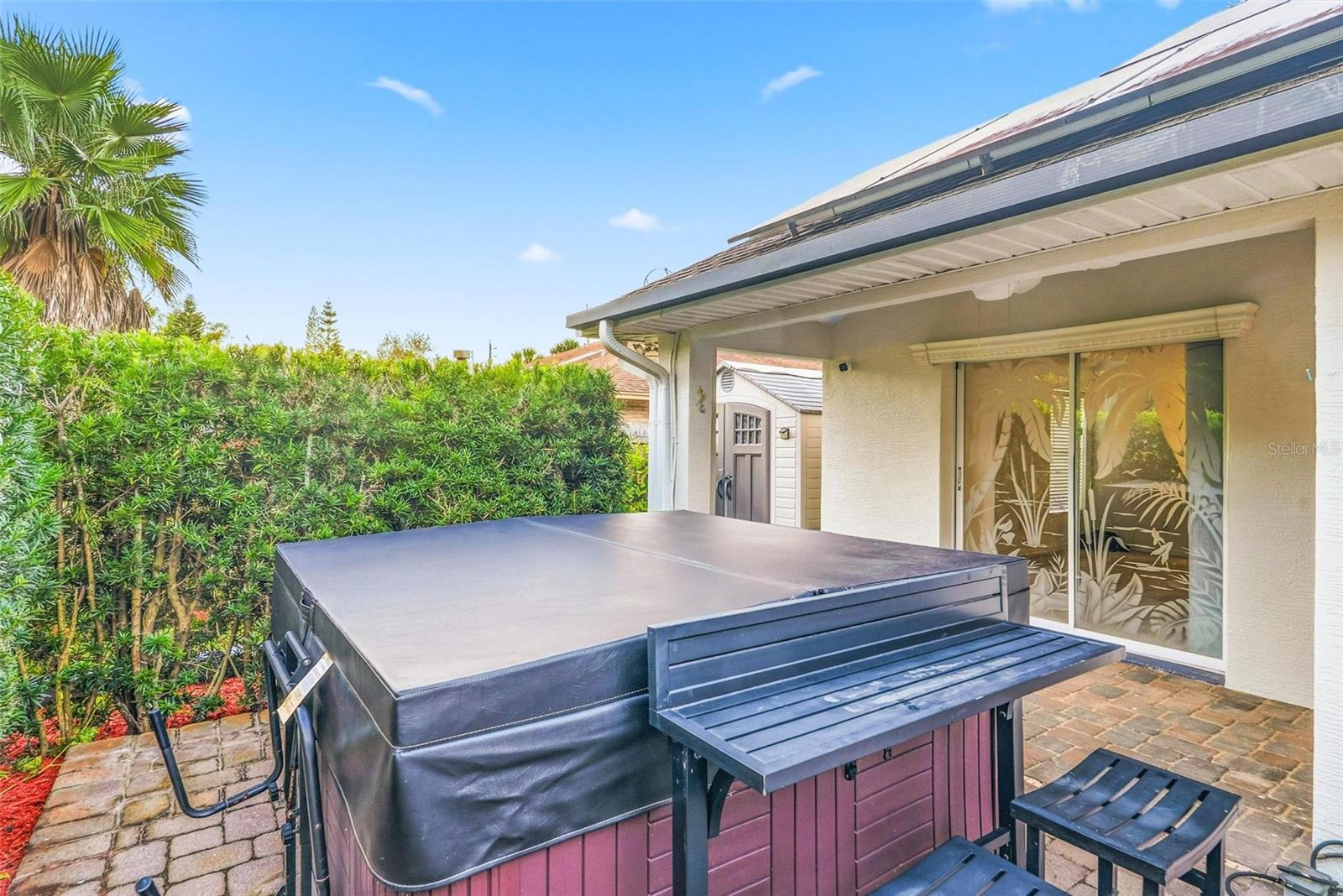 Image 53 of 93 For 646 Hand Avenue