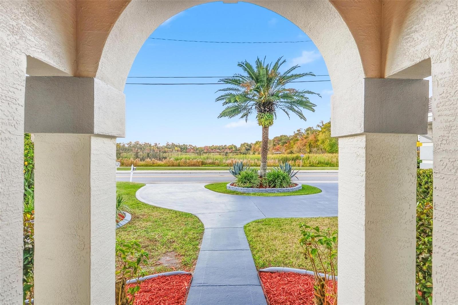 Image 55 of 93 For 646 Hand Avenue