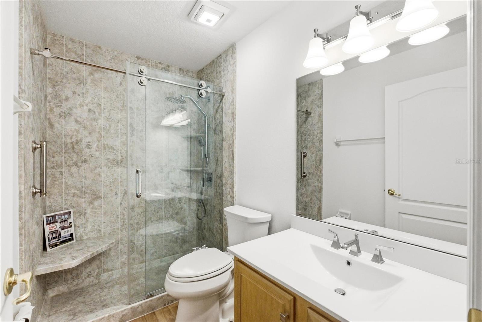 Image 67 of 93 For 646 Hand Avenue