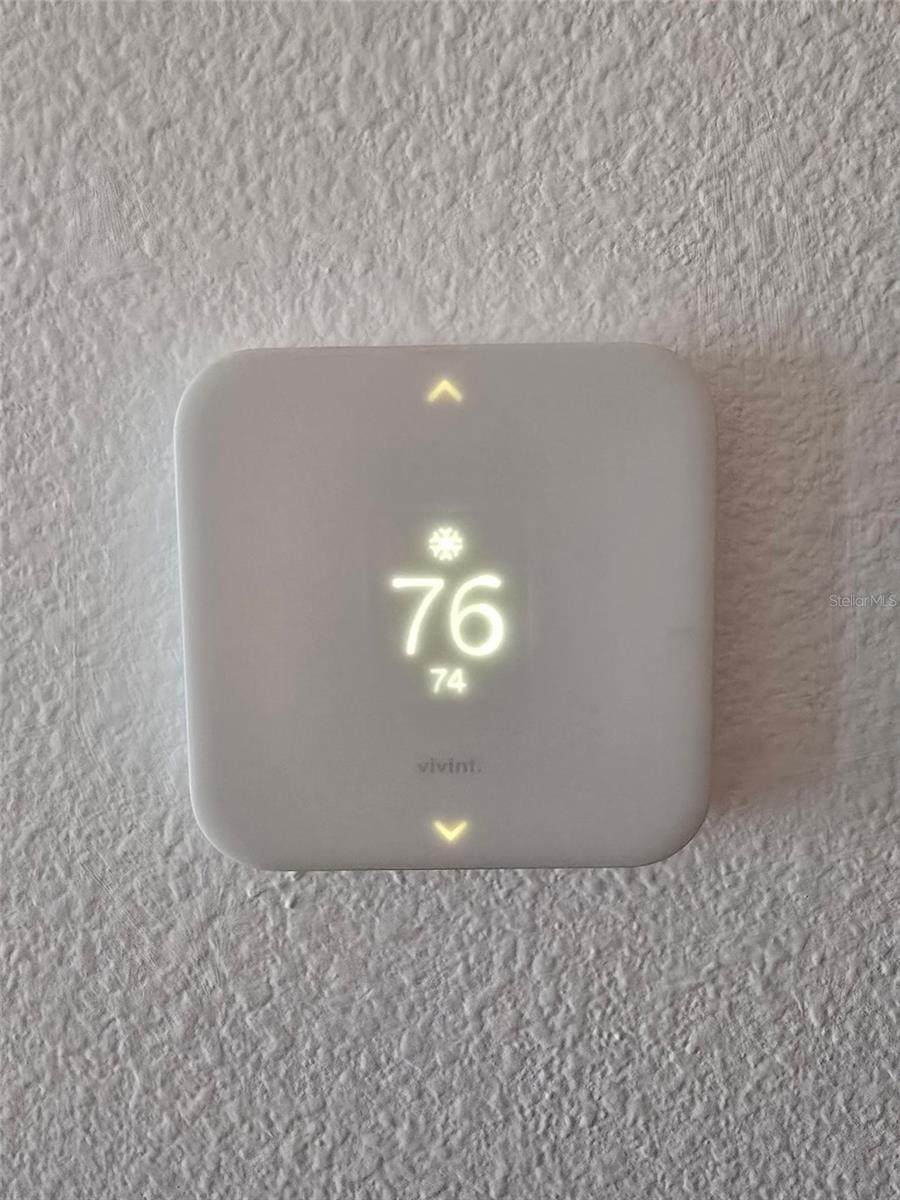 Image 91 of 93 For 646 Hand Avenue