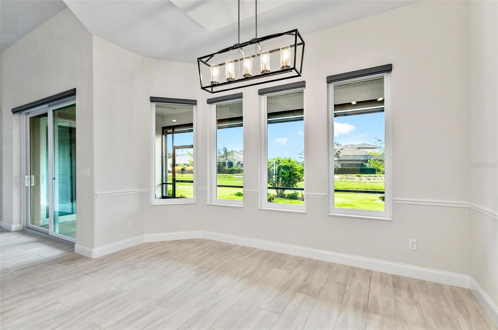 Image 25 of 69 For 128 Del Palma Drive